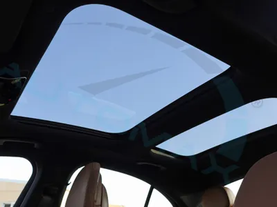 2025 مرسيدس - بنز إي 200 أي إم جي