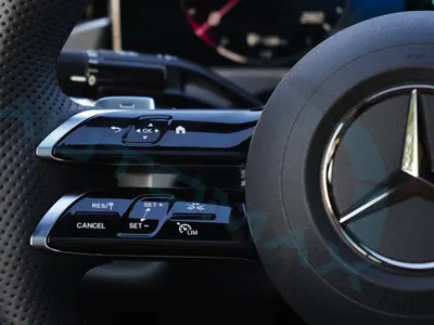 2025 مرسيدس - بنز إي 200 أي إم جي