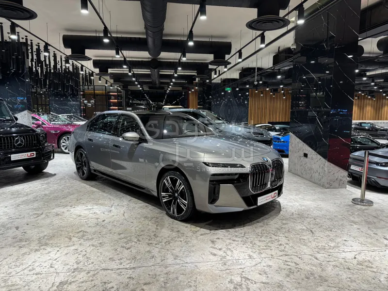 2026 بي ام دبليو الفئة السابعة 740أي