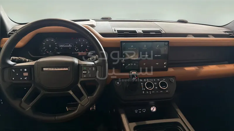 2024 لاند روفر ديفيندر اكس 110