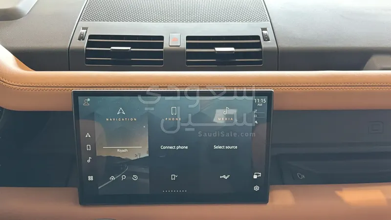 2024 لاند روفر ديفيندر اكس 110