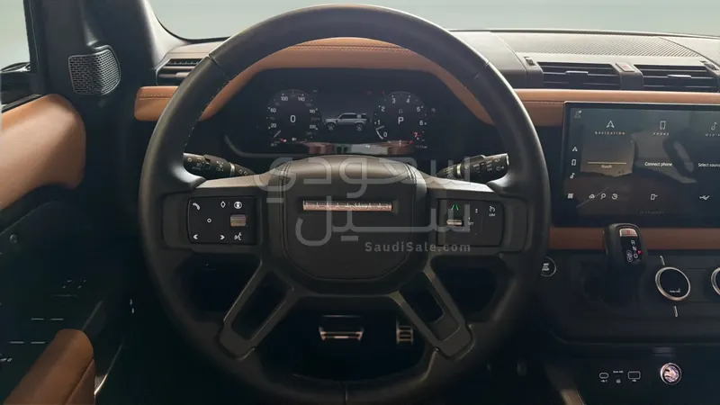 2024 لاند روفر ديفيندر اكس 110