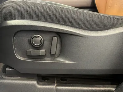 2024 لاند روفر ديفيندر اكس 110