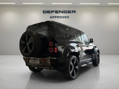 2024 لاند روفر ديفيندر اكس 110