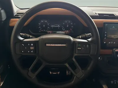 2024 لاند روفر ديفيندر اكس 110