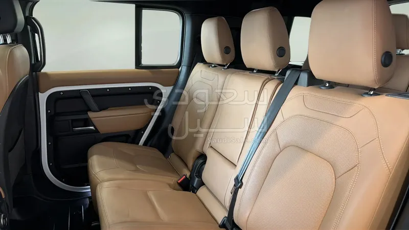 2025 لاند روفر ديفيندر 130 اكس