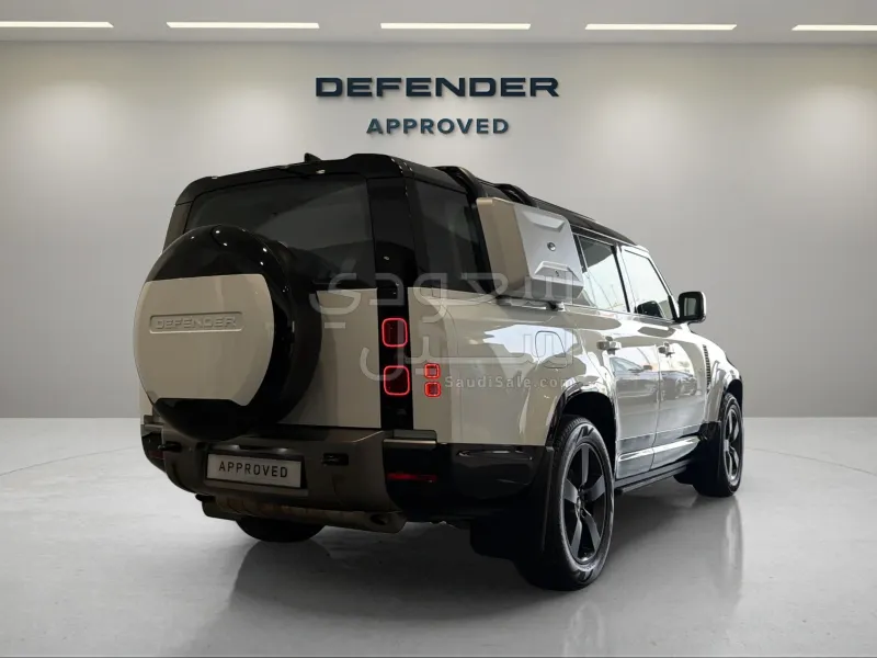 2025 لاند روفر ديفيندر 130 اكس