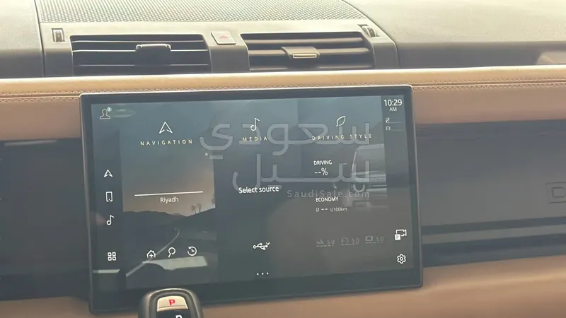 2025 لاند روفر ديفيندر 130 اكس