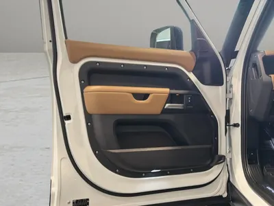 2025 لاند روفر ديفيندر 130 اكس