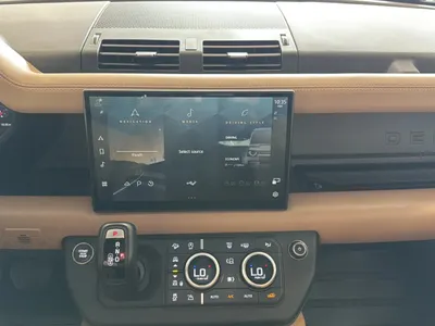 2025 لاند روفر ديفيندر 130 اكس