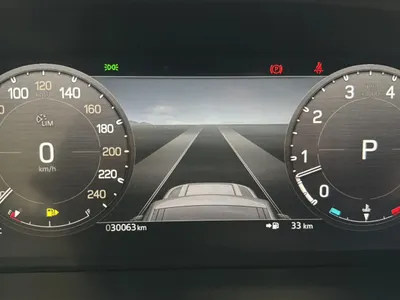 2025 لاند روفر ديفيندر 130 اكس