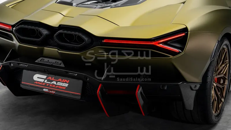 2025 Lamborghini Revuelto