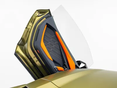 2025 Lamborghini Revuelto