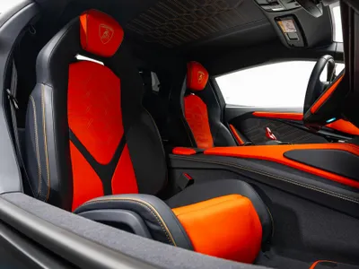 2025 Lamborghini Revuelto