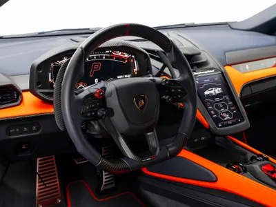 2025 Lamborghini Revuelto