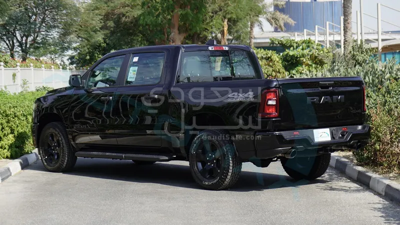 2025 دودج رام 1500 بيج هورن