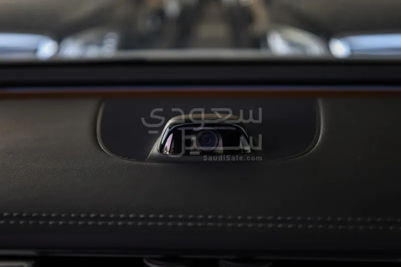 2025 مرسيدس - بنز إي 200