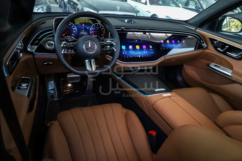 2025 مرسيدس - بنز إي 200