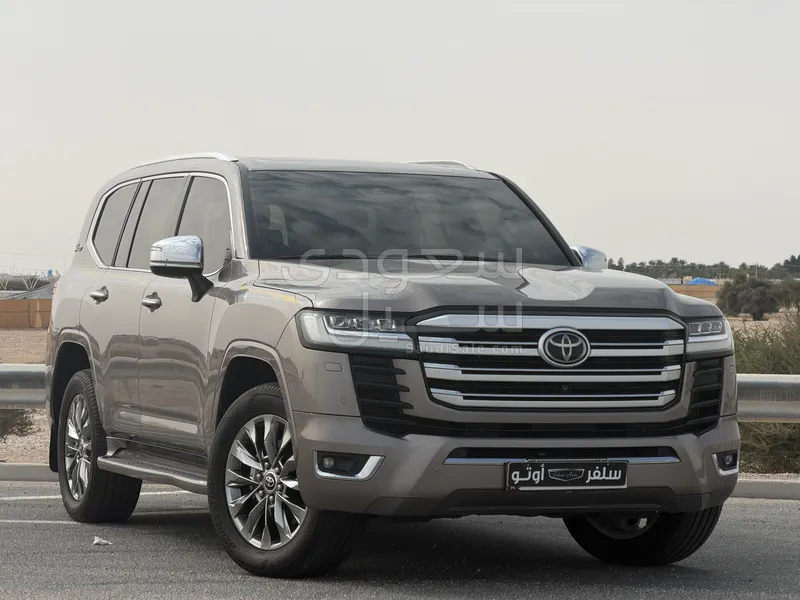 2022 تويوتا لاند كروزر في اكس ار