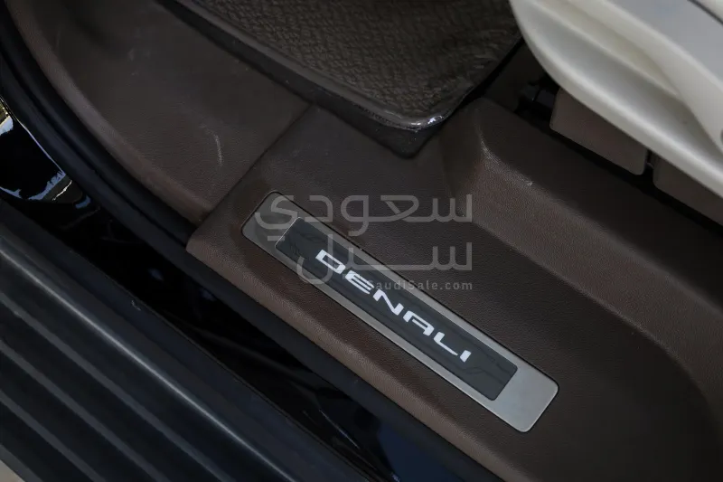 2023 جي ام سي يوكون دينالي