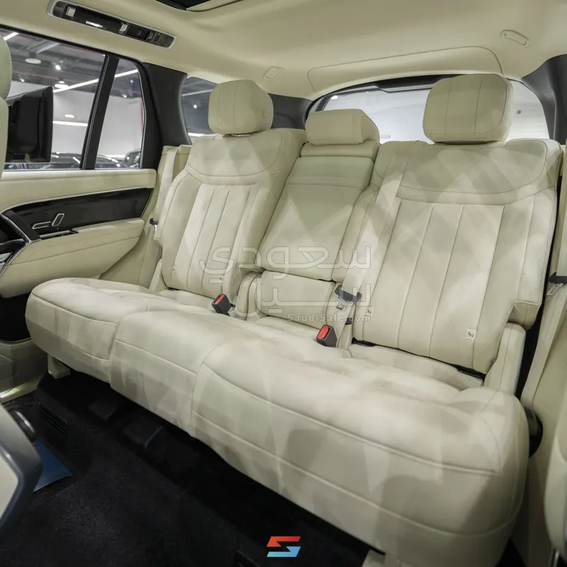 2026 Land Rover Range Rover HSE