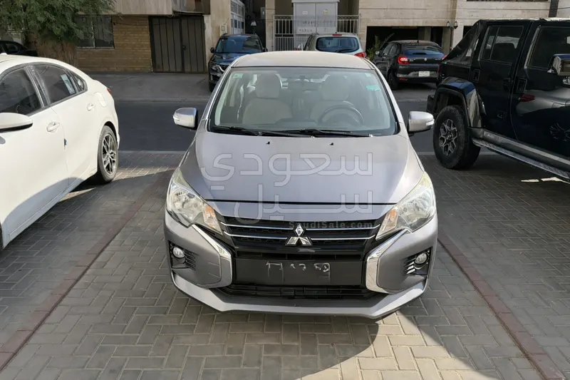 2021 متسوبيشي اتراج