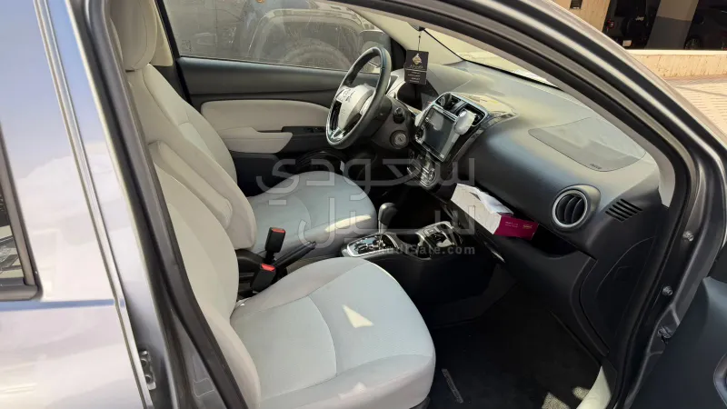 2021 متسوبيشي اتراج