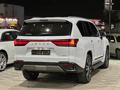 2024 لكزس إل إكس 600