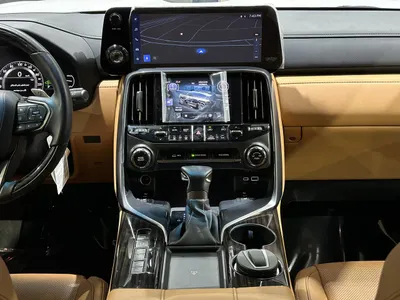 2024 لكزس إل إكس 600