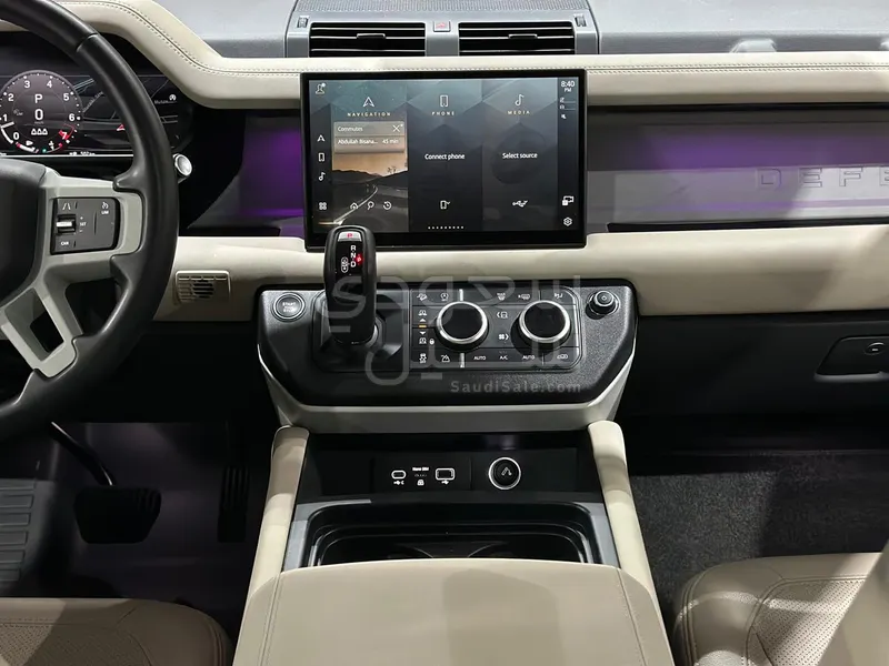 2024 لاند روفر ديفيندر اس اي