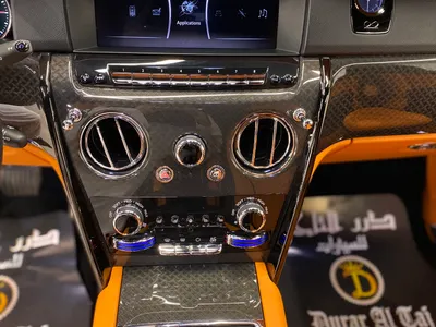 2022 رولز رويس كولينان بلاك بادج