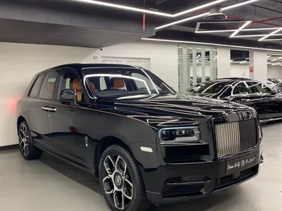 2022 رولز رويس كولينان بلاك بادج