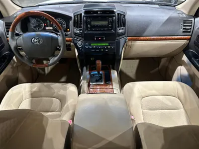 2014 تويوتا لاند كروزر جي اكس ار