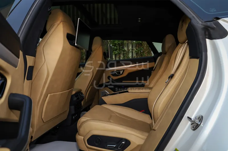 2021 لمبرجيني اوروس