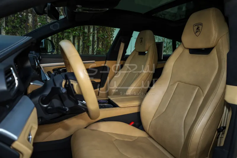 2021 لمبرجيني اوروس