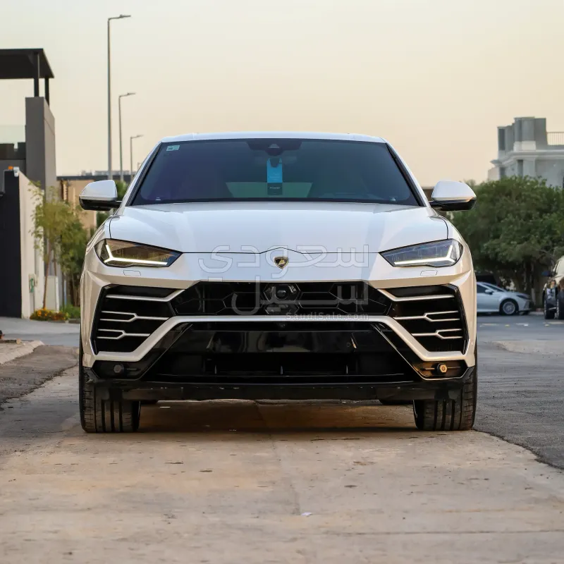 2021 لمبرجيني اوروس