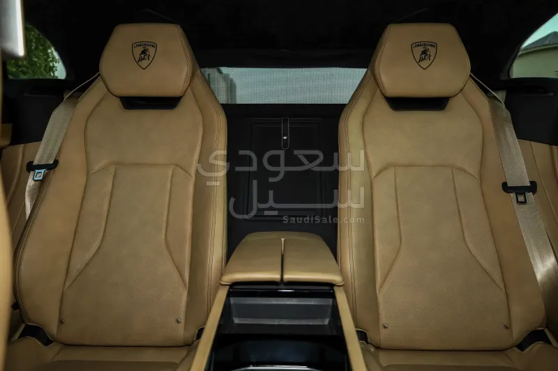 2021 لمبرجيني اوروس