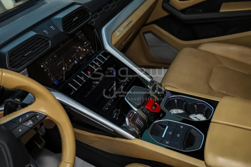 2021 لمبرجيني اوروس