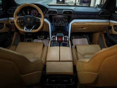 2021 لمبرجيني اوروس