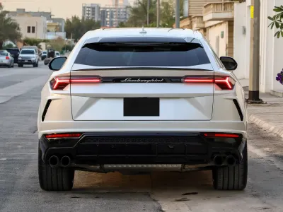 2021 لمبرجيني اوروس