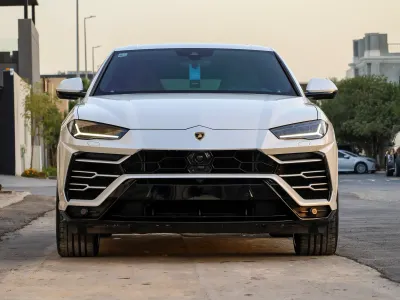 2021 لمبرجيني اوروس