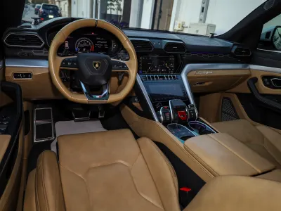 2021 لمبرجيني اوروس