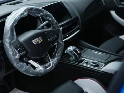 2022 كاديلاك سي تي 5 في بلاك وينج