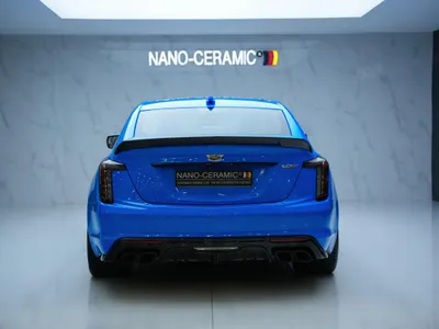 2022 كاديلاك سي تي 5 في بلاك وينج