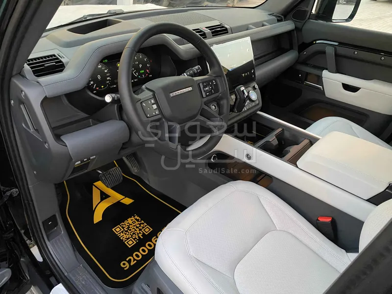 2026 لاند روفر ديفيندر اتش اس اي