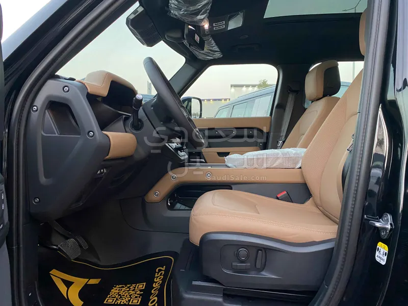 2026 لاند روفر ديفيندر اتش اس اي