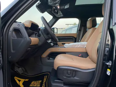 2026 لاند روفر ديفيندر اتش اس اي