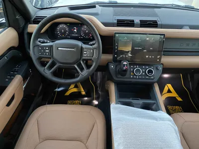 2026 لاند روفر ديفيندر اتش اس اي