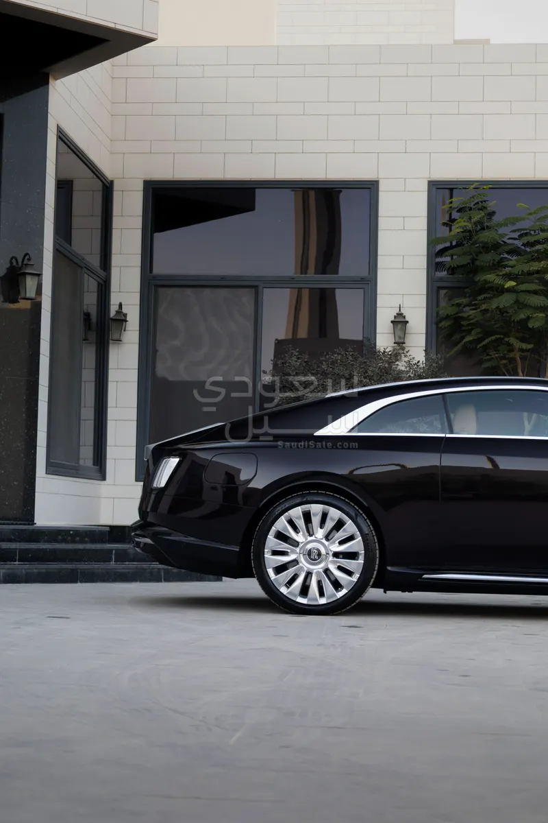 2025 رولز رويس سبيكتر