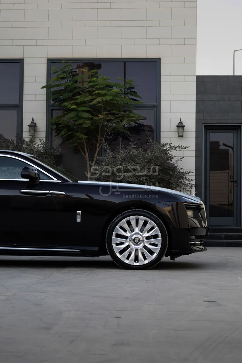 2025 رولز رويس سبيكتر